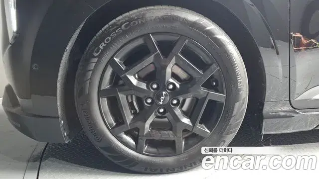 Kia Carnival 2023 — Şəkil 15/20