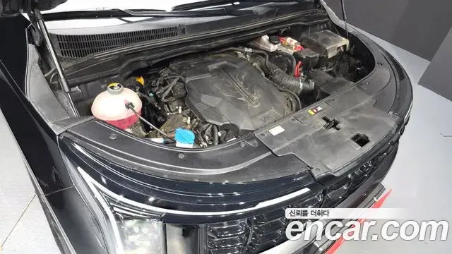 Kia Carnival 2023 — Şəkil 18/20