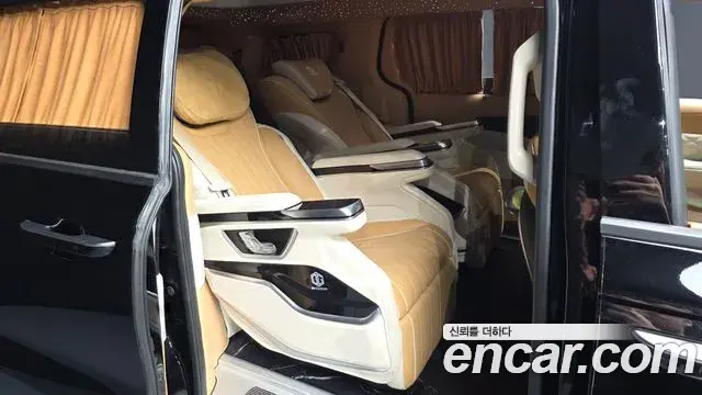Kia Carnival 2023 — Şəkil 12/20