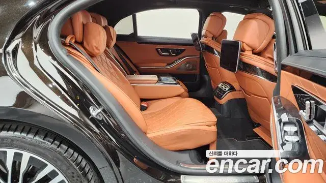Mercedes-Benz S-Class 2021 — Фото 11/20