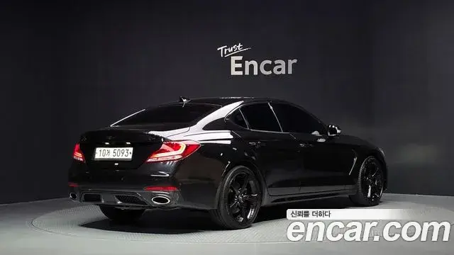 Genesis G70 2018 — Photo 11/20