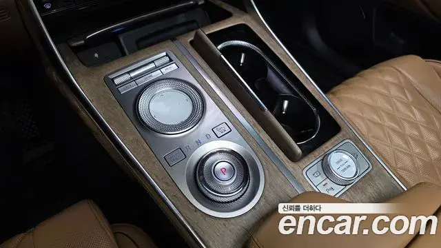 Genesis GV80 2020 — ფოტო 29/37