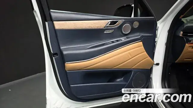 Genesis GV80 2020 — ფოტო 36/37