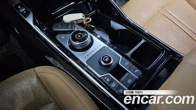 Kia Sorento 2023 — Фото 9/20