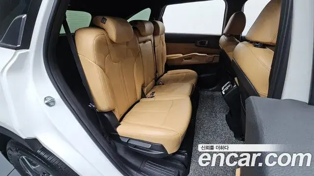 Kia Sorento 2023 — Фото 11/20
