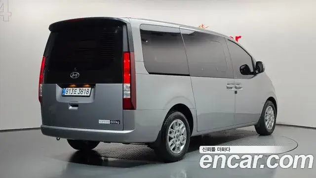Hyundai Staria 2024 — Şəkil 21/30