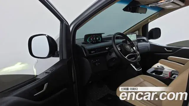 Hyundai Staria 2024 — Şəkil 10/30