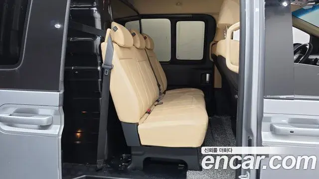Hyundai Staria 2024 — Şəkil 1/30