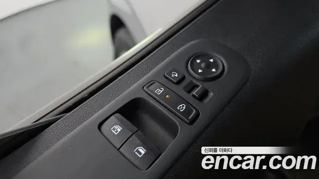 Hyundai Staria 2024 — Şəkil 28/30