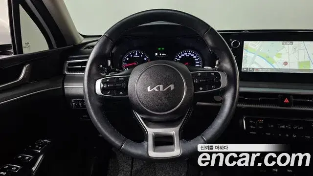 Kia K5 2022 — Фото 14/20