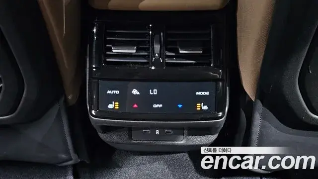 Renault Samsung Grand Koleos 2025 — ფოტო 7/38