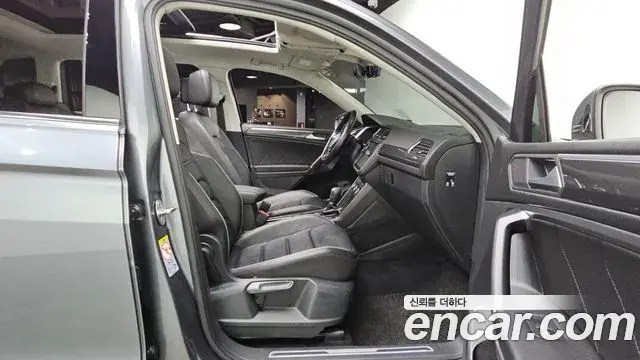 Volkswagen Tiguan Allspace 2020 — Şəkil 32/32
