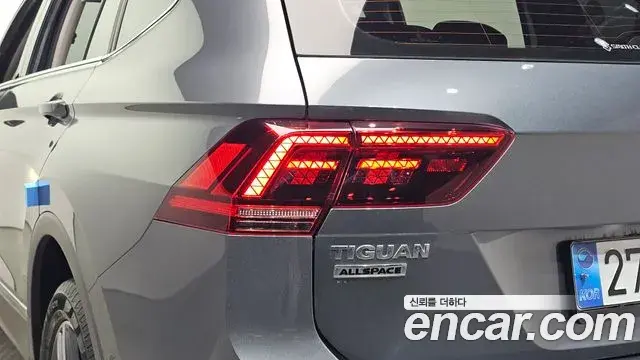 Volkswagen Tiguan Allspace 2020 — Şəkil 29/32