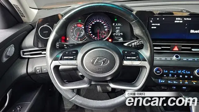 Hyundai Avante 2022 — Фото 13/20
