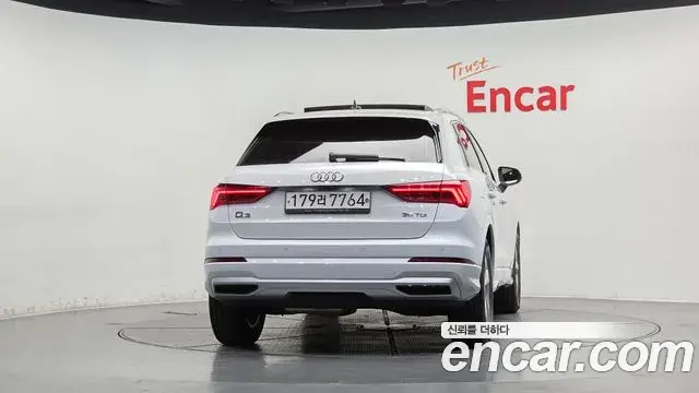 Audi Q3 2020 — Фото 4/20