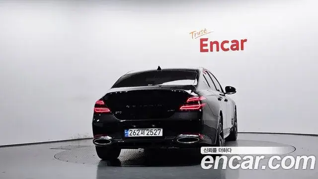 Genesis G70 2021 — Photo 23/36