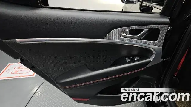 Genesis G70 2021 — Photo 6/36