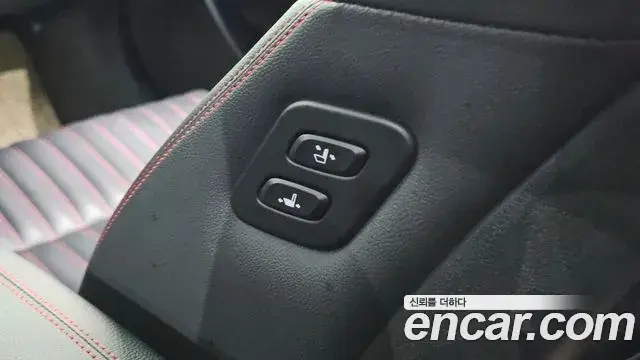Genesis G70 2021 — Photo 33/36