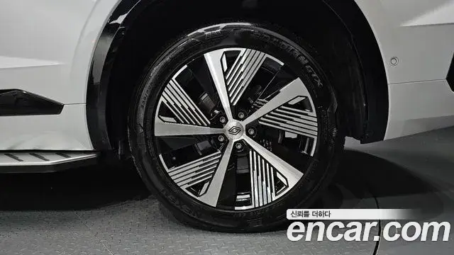 Renault Samsung Grand Koleos 2025 — Photo 35/35