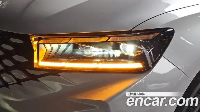 Renault Samsung Grand Koleos 2025 — Photo 30/35