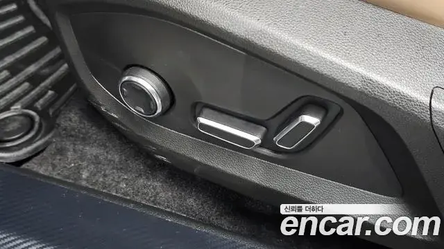 Renault Samsung Grand Koleos 2025 — Photo 15/35