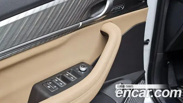 Renault Samsung Grand Koleos 2025 — Photo 18/35