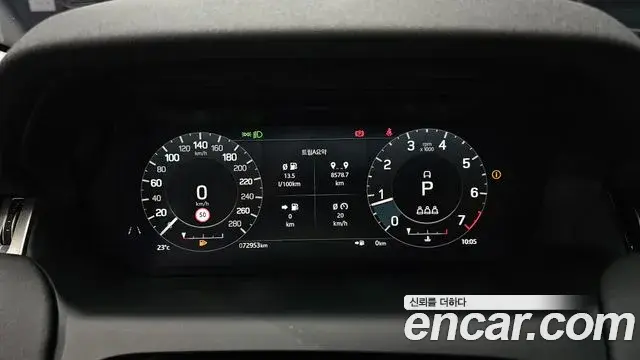 Land Rover Discovery Sport 2021 — Фото 8/20