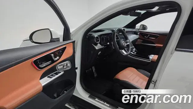 Mercedes-Benz GLC-Class 2024 — Фото 10/20