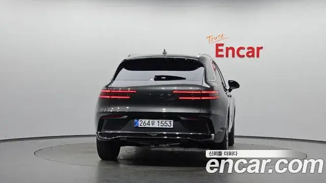 Genesis GV70 2026 — Şəkil 34/37