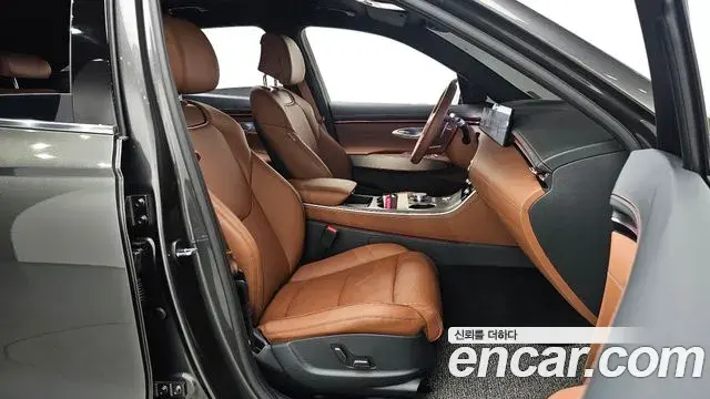 Genesis GV70 2026 — Şəkil 32/37