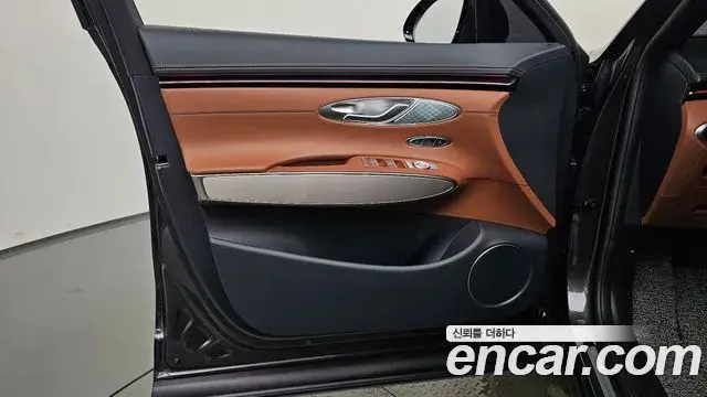 Genesis GV70 2026 — Şəkil 19/37