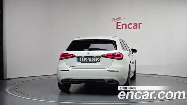 Mercedes-Benz A-Class 2022 — Фото 4/20