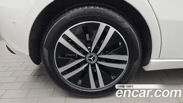 Mercedes-Benz A-Class 2022 — Фото 5/20