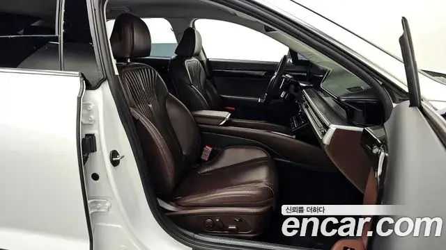 Hyundai Grandeur 2023 — Фото 11/20
