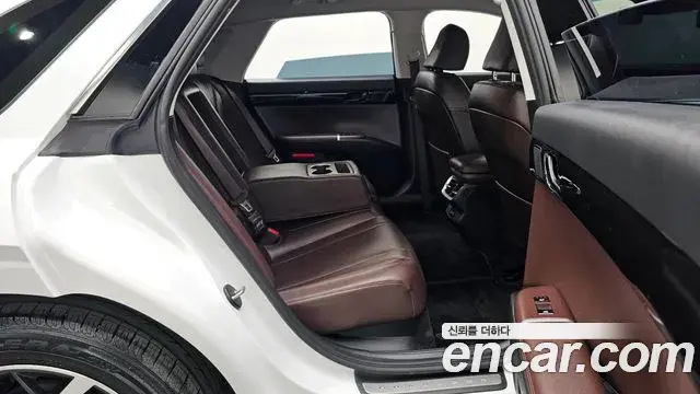 Hyundai Grandeur 2023 — Фото 12/20