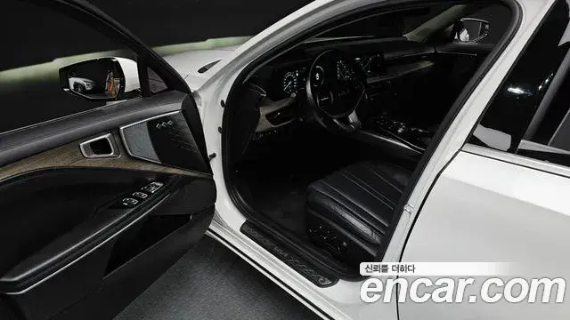Kia K8 2021 — Photo 10/20