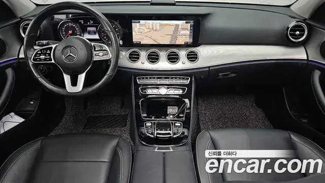Mercedes-Benz E-Class 2018 — Фото 7/20