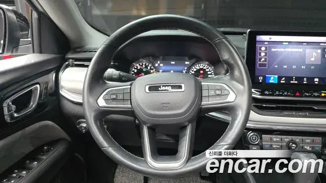 Jeep Compass 2022 — Фото 13/20