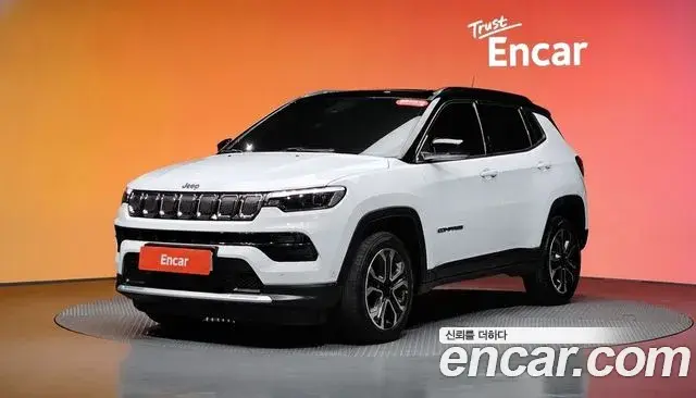 Jeep Compass 2022 — Фото 1/20