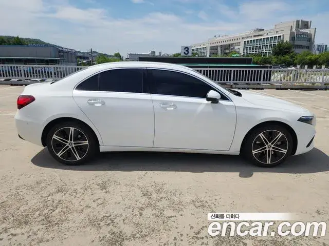 Mercedes-Benz A-Class 2023 — Фото 17/20