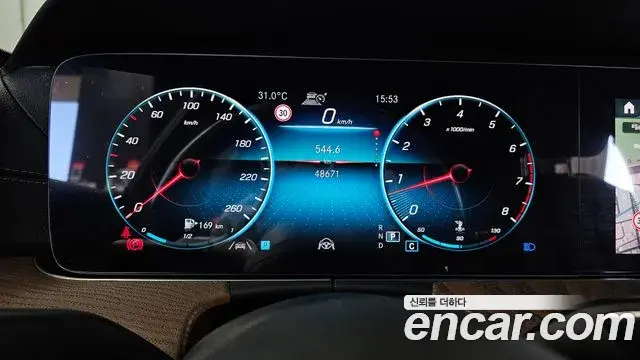 Mercedes-Benz E-Class 2021 — Фото 8/20