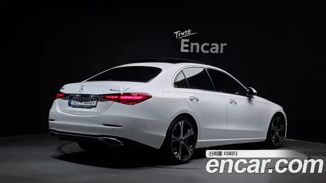 Mercedes-Benz C-Class 2024 — Фото 2/20