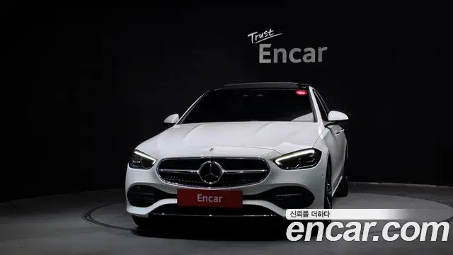 Mercedes-Benz C-Class 2024 — Фото 3/20