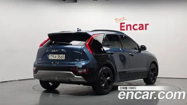 Kia Niro 2022 — ფოტო 12/31