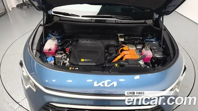 Kia Niro 2022 — ფოტო 5/31