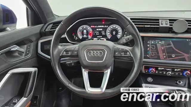 Audi Q3 2020 — Фото 13/20