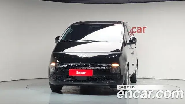Hyundai Staria 2024 — Фото 3/20