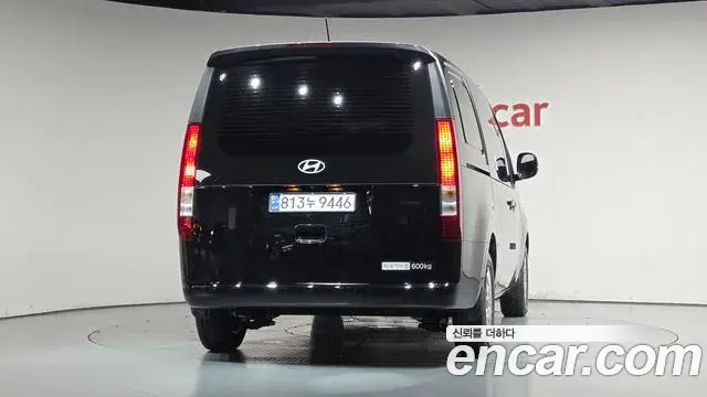 Hyundai Staria 2024 — Фото 4/20