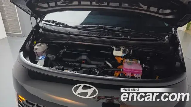 Hyundai Staria 2024 — Фото 6/20