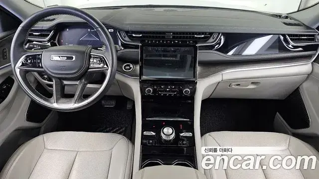 Jeep Grand Cherokee 2022 — Фото 9/20